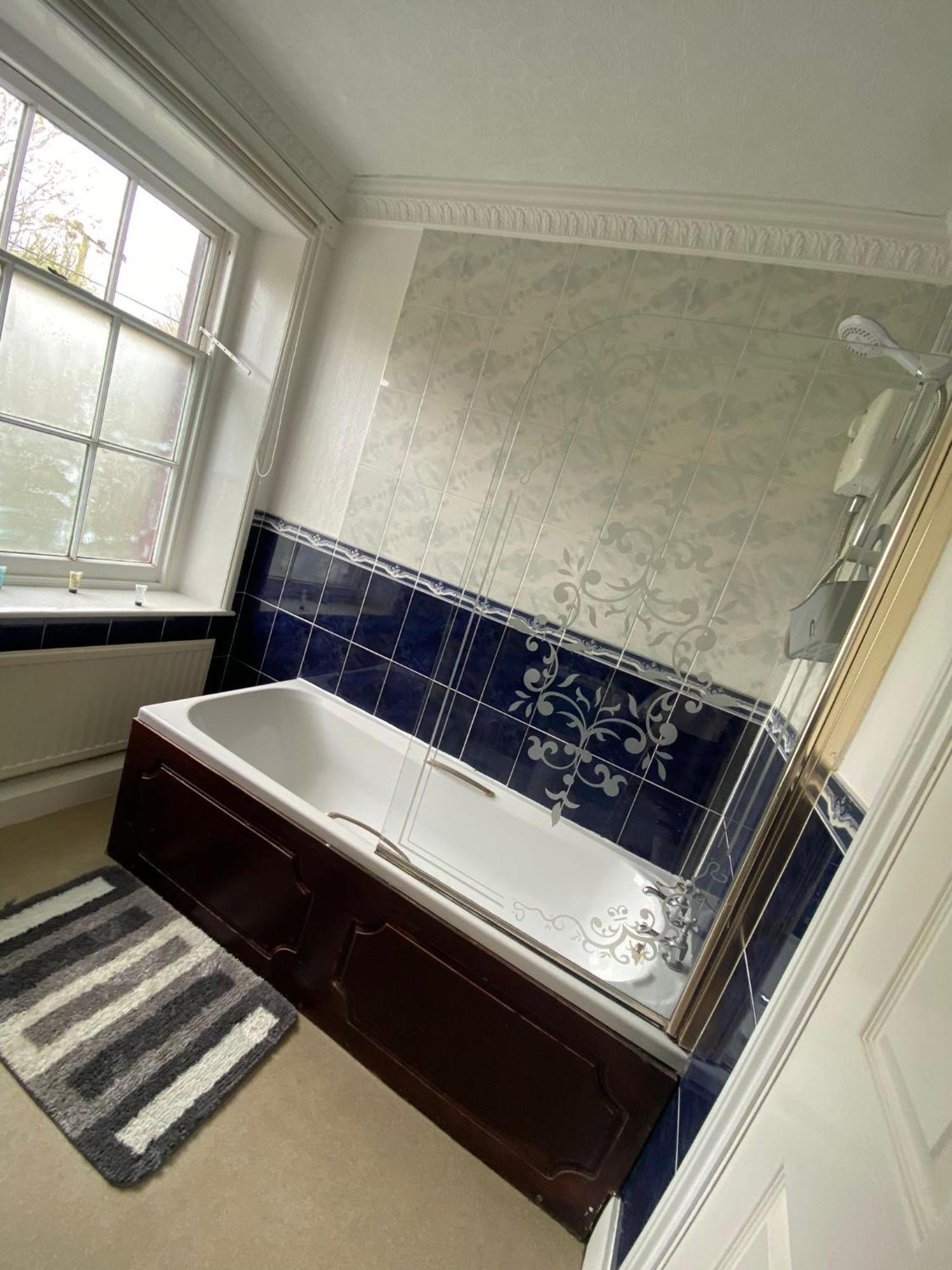 Bed and Breakfast The Penruddocke Arms Dinton  Esterno foto